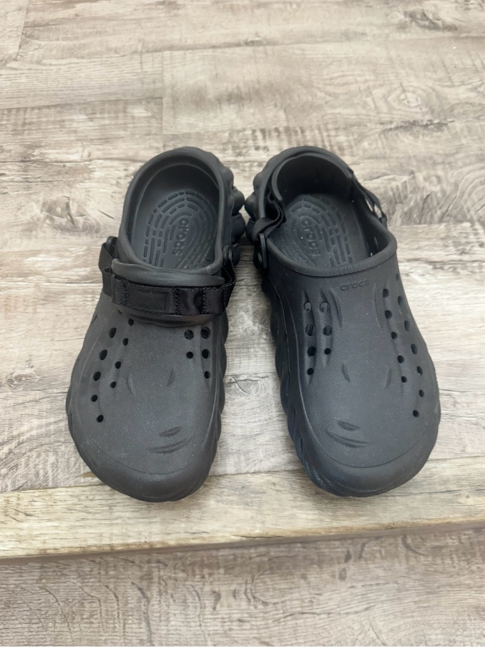 Black Crocs - Picture 9 of 9